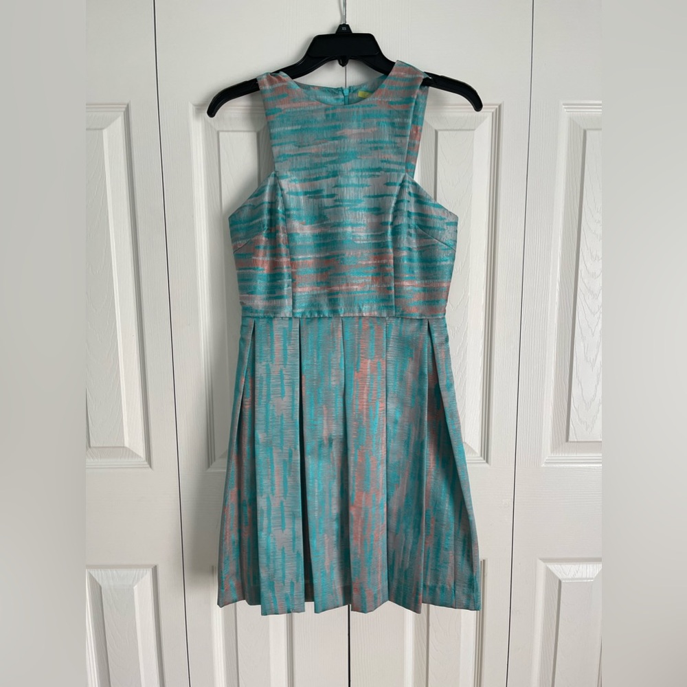 Beautiful dress 💙🧡🩶